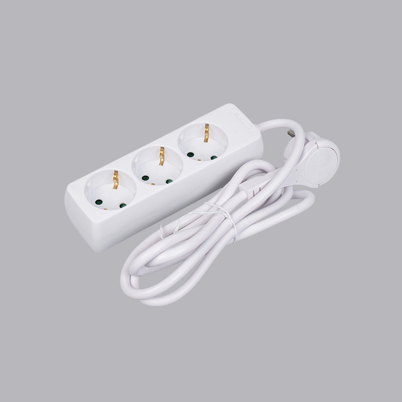 LOB-03L Německý typ pravoúhlého 3-cestného napájecího pásku s vytahovacím kroužkem Multi-Socket