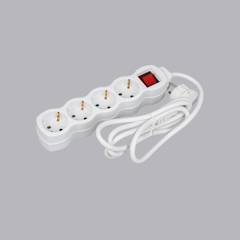 LOG-04KL Německý typ tykvovitého 4cestného prodlužovacího kabelu s tažným kroužkem a vypínačem Multi-Socket