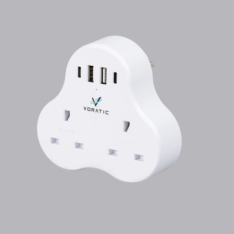 VT-923-DE UK do Německa, 2 zásuvky, 2 USB porty, 2 porty typu C adaptér